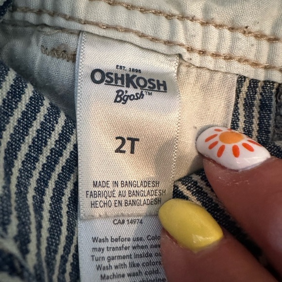 Oshkosh B gosh Overalls Sz 2T Conductor Stripe Vestbak Denim Jeans Snaps - Picture 6 of 6